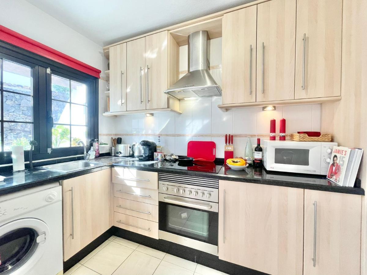 Seaview Townhouse In Puerto Santiago & Los Gigantes Пуерто де Сантяго Екстериор снимка
