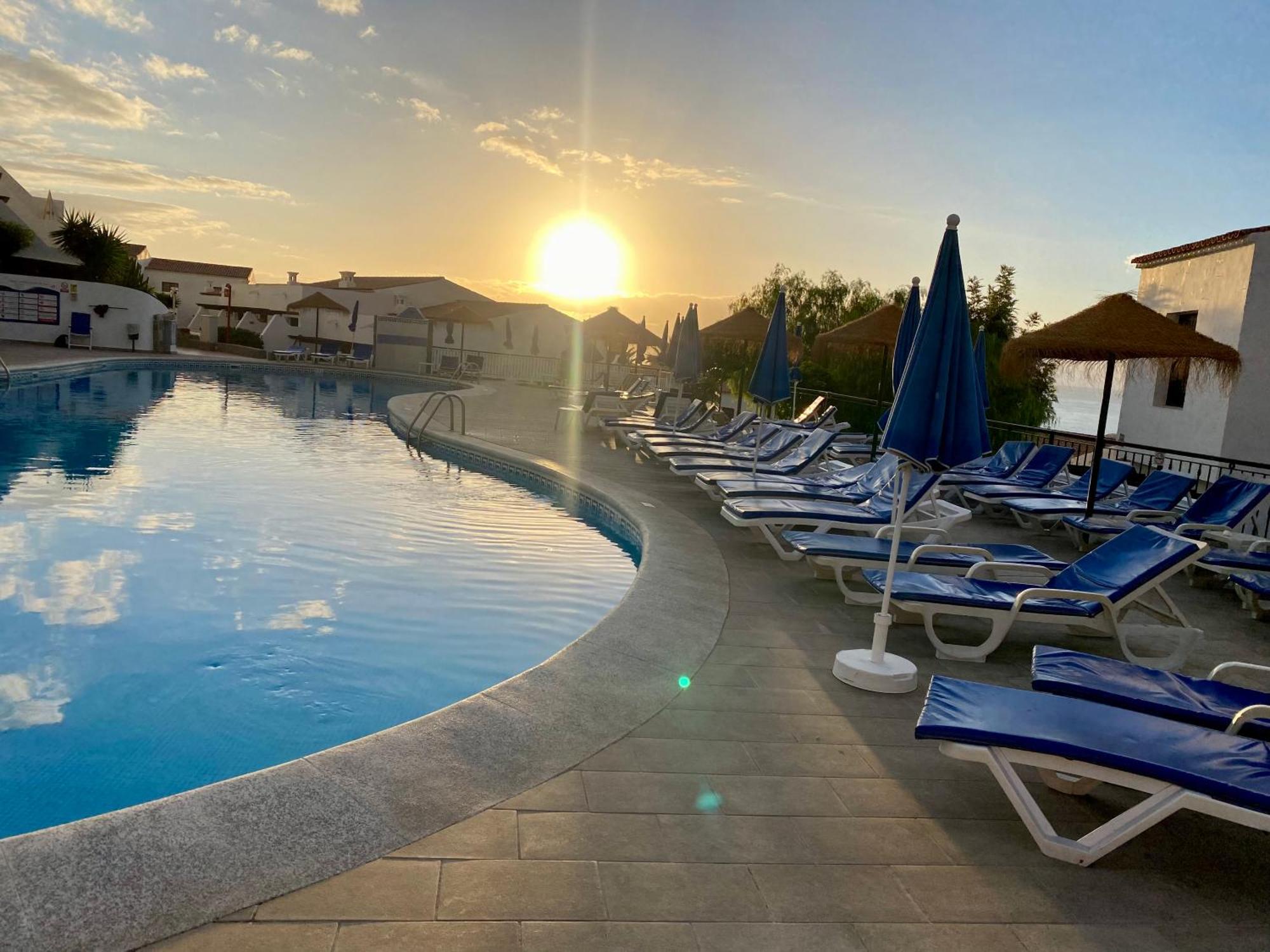 Seaview Townhouse In Puerto Santiago & Los Gigantes Пуерто де Сантяго Екстериор снимка