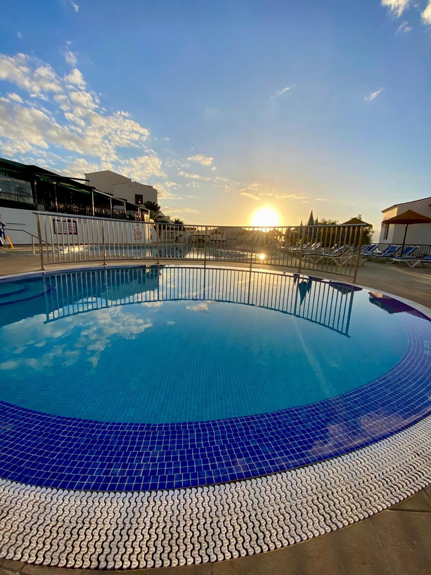 Seaview Townhouse In Puerto Santiago & Los Gigantes Пуерто де Сантяго Екстериор снимка